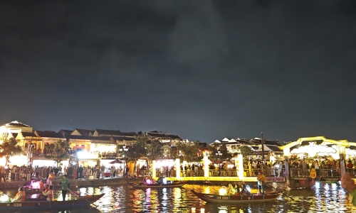Hoi An Old Town Lantern Festival Guide